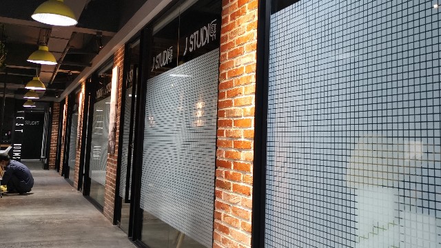 上海雙瀟玻璃貼膜