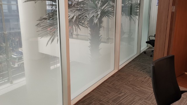 選擇單向圓點(diǎn)漸變膜的理由有哪些？