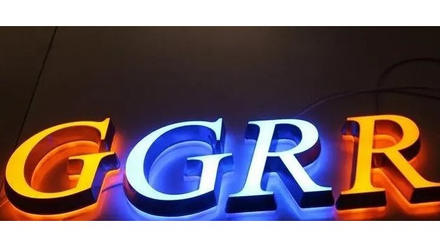 企業(yè)背景墻發(fā)光字選擇那種材料好？