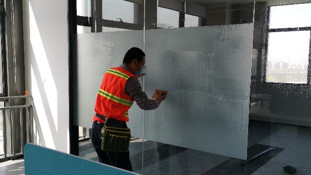 貼膜起泡的原因是什么？有哪些預(yù)防措施？