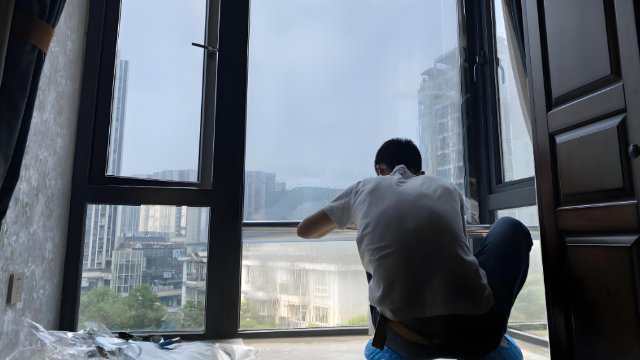 窗戶玻璃貼膜過程中常見的錯誤有哪些？